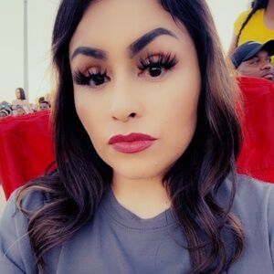 Meet your Posher, Denise